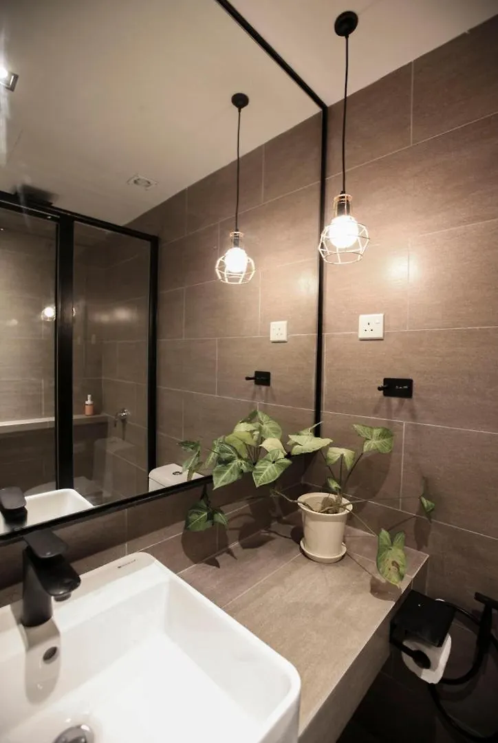 M1- Room W Planter Box Kuala Lumpur Apartment